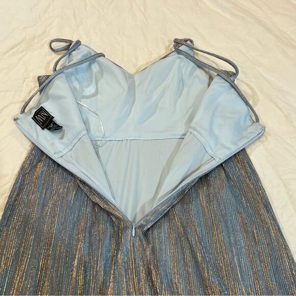 NIGHTWAY Women’s Formal Shimmer Blue Gold Long Evening Gown Dress size 12P - Picture 9 of 15